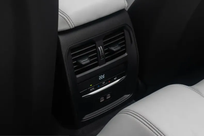 BMW M4 (Seria 4) din 2022 cu 21.043 km - oferta BMW210899 - foto 33