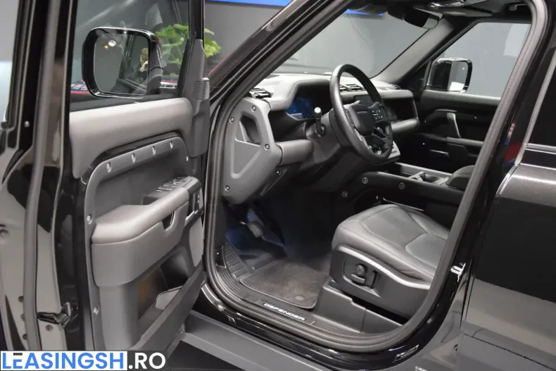 Land Rover Defender din 2024 cu 19.900 km - oferta LAN210900 - foto 7