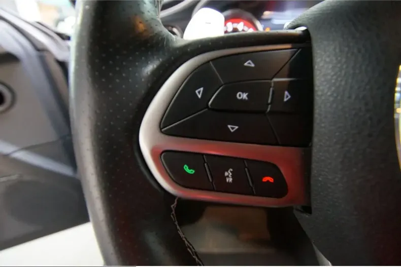 Dodge Challenger din 2023 cu 5.220 km - oferta DOD210905 - foto 13