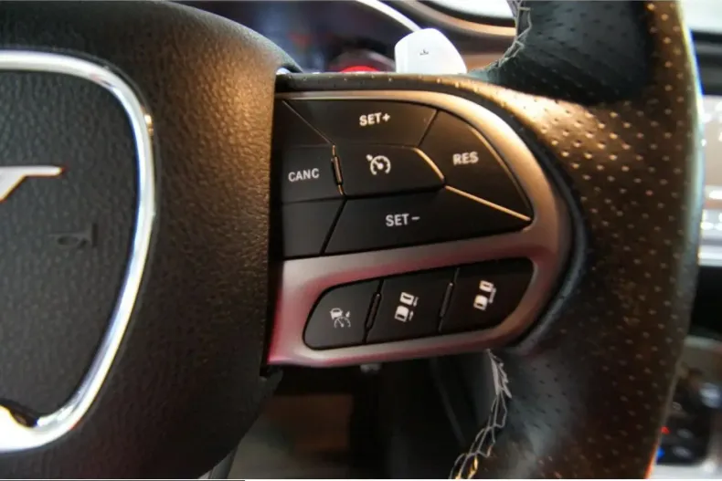 Dodge Challenger din 2023 cu 5.220 km - oferta DOD210905 - foto 14