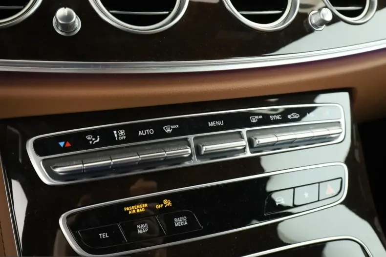 Mercedes-Benz E 450 (Clasa E) din 2021 cu 19.386 km - oferta MER210911 - foto 14