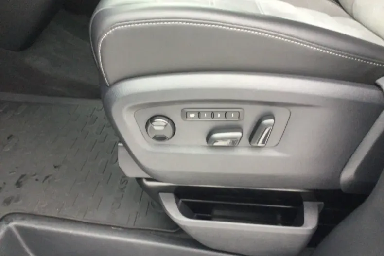 Volkswagen T6 California din 2024 cu 17.500 km - oferta VOL210915 - foto 7