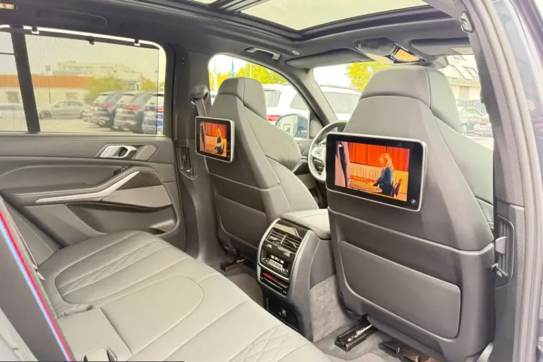 BMW X5 M50 (Seria X) din 2022 cu 31.850 km - oferta BMW210926 - foto 13