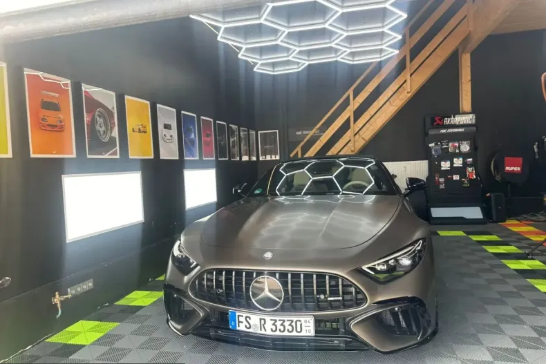 Mercedes-Benz SLR din 2023 cu 3.321 km - oferta MER210927 - foto 7