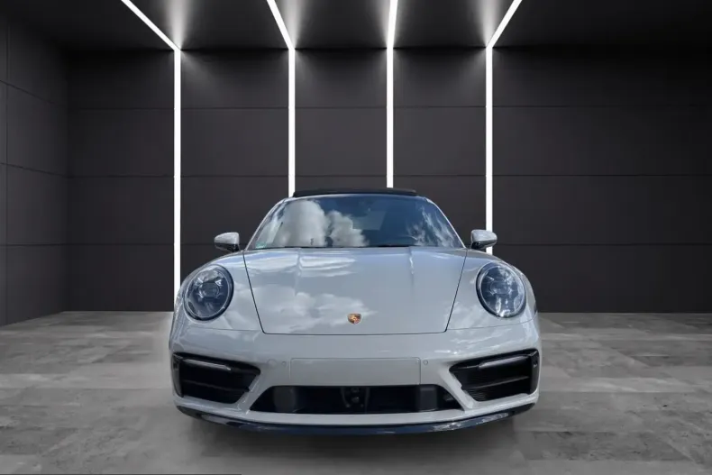 Porsche 992 din 2023 cu 49.500 km - oferta POR210928 - foto 2