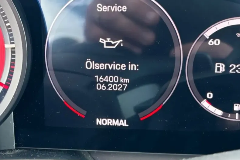 Porsche 992 din 2023 cu 49.500 km - oferta POR210928 - foto 24