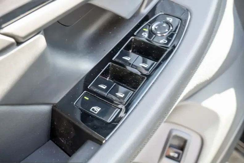 BMW 550 (Seria 5) din 2025 cu 16.200 km - oferta BMW210929 - foto 17
