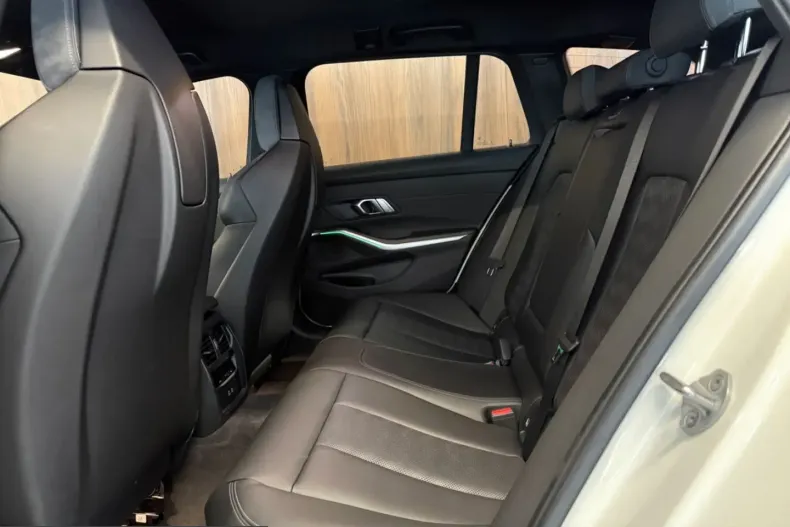 BMW M3 (Seria 3) din 2024 cu 27.100 km - oferta BMW210934 - foto 12
