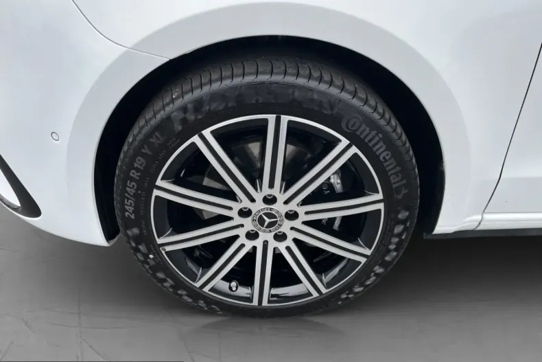 Mercedes-Benz V 300 (Clasa V) din 2025 cu 6.950 km - oferta MER210935 - foto 19
