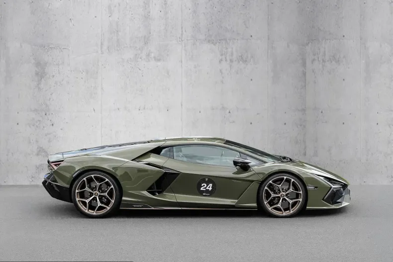 Lamborghini Revuelto din 2025 cu 2.500 km - oferta LAM210936 - foto 2