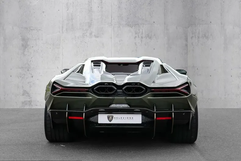 Lamborghini Revuelto din 2025 cu 2.500 km - oferta LAM210936 - foto 4