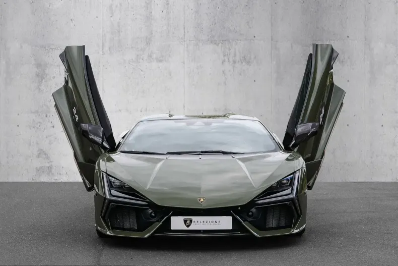 Lamborghini Revuelto din 2025 cu 2.500 km - oferta LAM210936 - foto 7