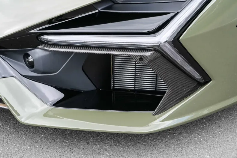 Lamborghini Revuelto din 2025 cu 2.500 km - oferta LAM210936 - foto 14