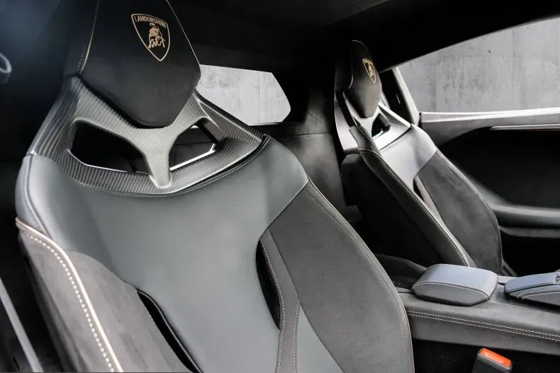 Lamborghini Revuelto din 2025 cu 2.500 km - oferta LAM210936 - foto 21