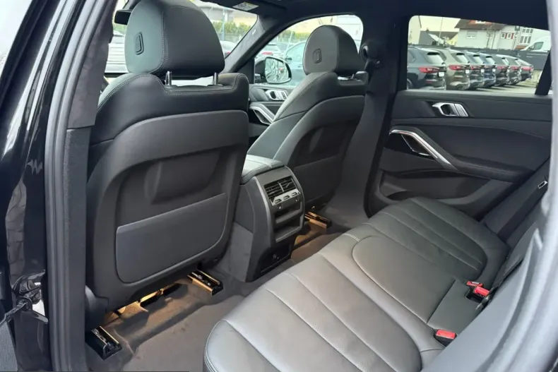 BMW X6 (Seria X) din 2022 cu 61.945 km - oferta BMW210938 - foto 20