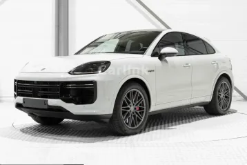 Porsche Cayenne din 2025 - oferta POR210939