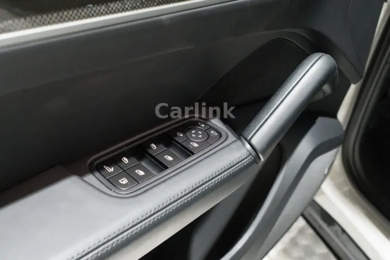 Porsche Cayenne din 2025 cu 14.750 km - oferta POR210939 - foto 39