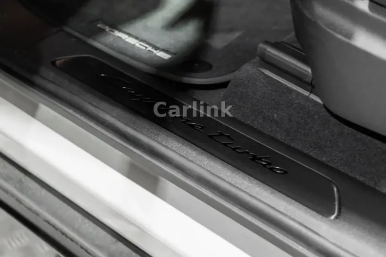 Porsche Cayenne din 2025 cu 14.750 km - oferta POR210939 - foto 42