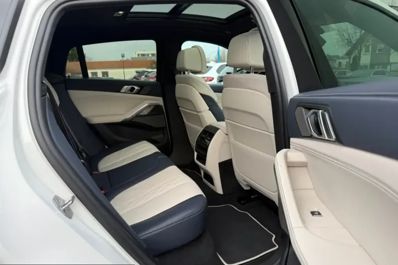 BMW X6 (Seria X) din 2022 cu 54.726 km - oferta BMW210942 - foto 13