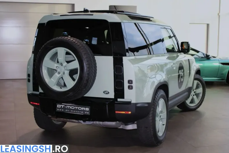 Land Rover Defender din 2023 cu 39.000 km - oferta LAN210945 - foto 14