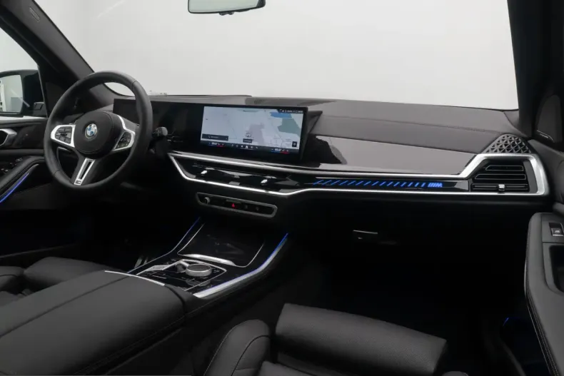 BMW X5 M60 (Seria X) din 2024 cu 17.669 km - oferta BMW210948 - foto 42