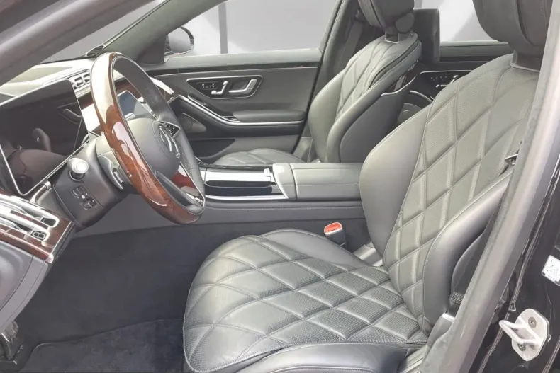 Mercedes-Benz S 580 (Clasa S) din 2024 cu 19.900 km - oferta MER210954 - foto 5