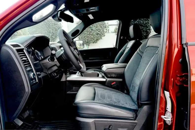 Dodge RAM din 2024 cu 26.900 km - oferta DOD210956 - foto 40