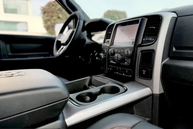 Dodge RAM din 2024 cu 26.900 km - oferta DOD210956 - foto 49