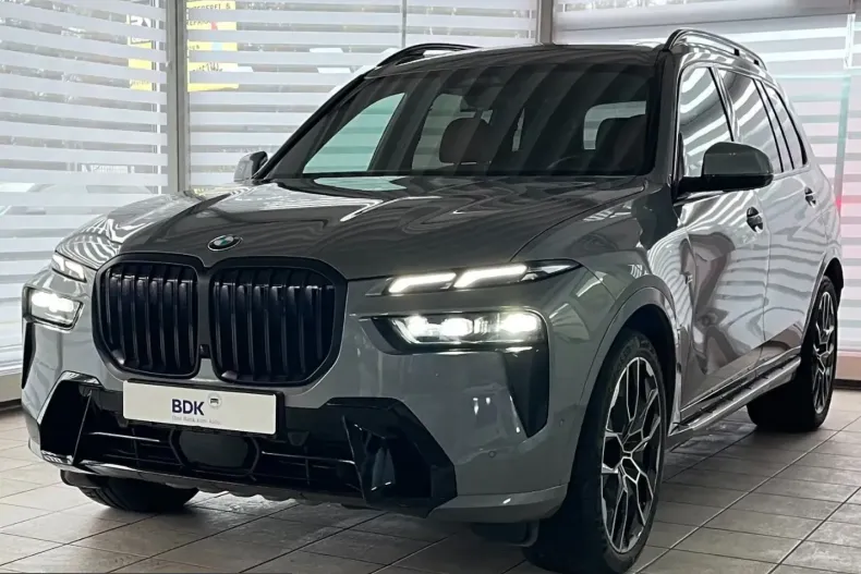 BMW X7 (Seria X) din 2023 cu 64.050 km - oferta BMW210957 - foto 2