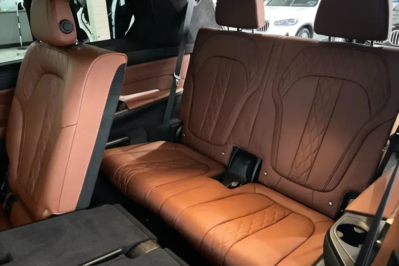 BMW X7 (Seria X) din 2023 cu 64.050 km - oferta BMW210957 - foto 15