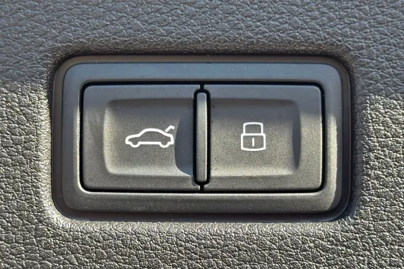 Audi RSQ8 din 2023 cu 93.490 km - oferta AUD210968 - foto 36