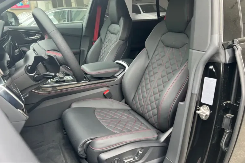 Audi Q8 din 2023 cu 5.000 km - oferta AUD210974 - foto 13