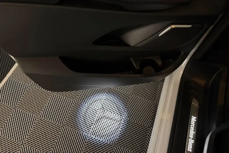 Mercedes-Benz V 300 (Clasa V) din 2025 cu 6.665 km - oferta MER210989 - foto 38