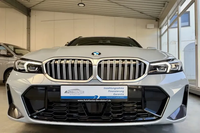 BMW 330 (Seria 3) din 2025 cu 9.848 km - oferta BMW210993 - foto 2