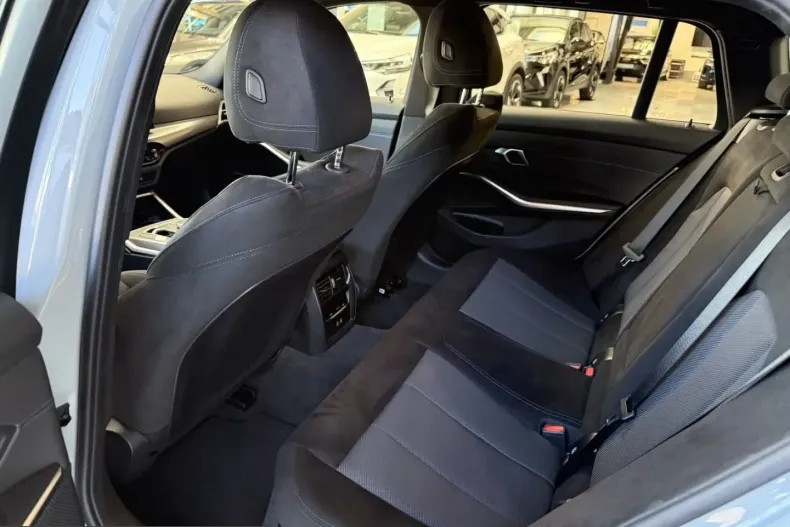 BMW 330 (Seria 3) din 2025 cu 9.848 km - oferta BMW210993 - foto 10