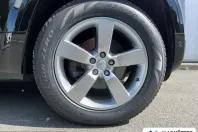 Land Rover Defender din 2023 cu 39.500 km - oferta LAN210996 - foto 6