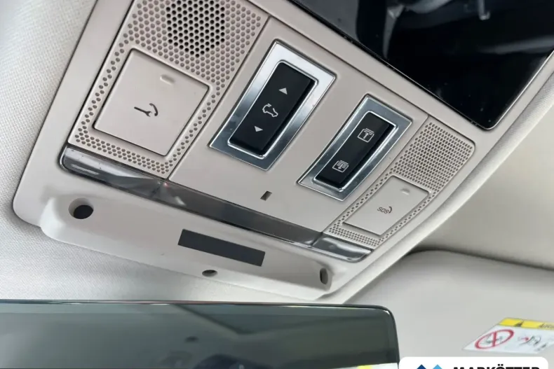 Land Rover Defender din 2023 cu 39.500 km - oferta LAN210996 - foto 19