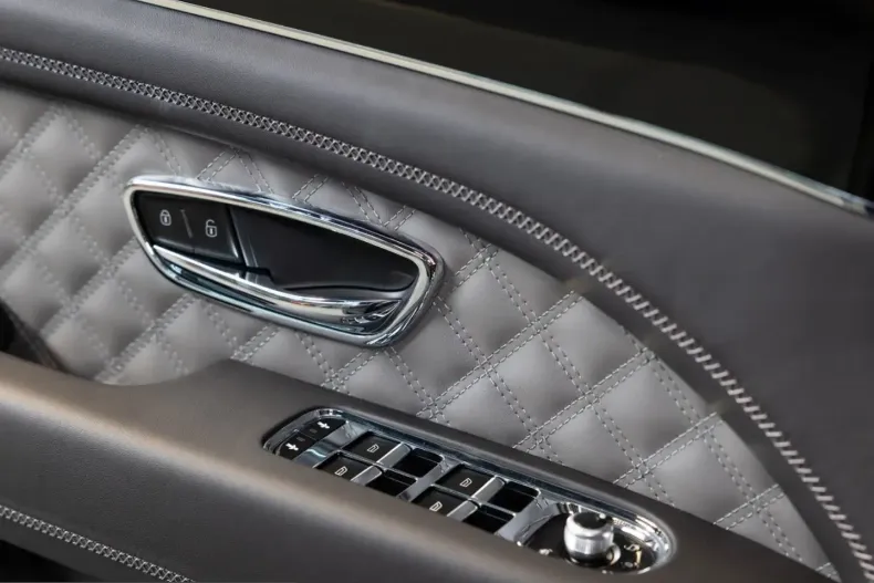 Bentley Bentayga din 2023 cu 17.766 km - oferta BEN211000 - foto 25