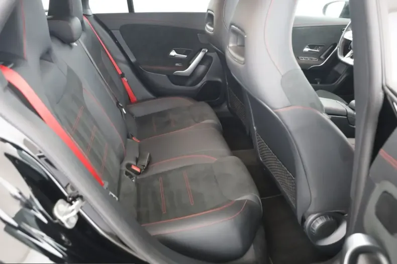 Mercedes-Benz CLA 35 AMG Shooting Brake (Clasa CLA) din 2023 cu 26.200 km - oferta MER211002 - foto 15