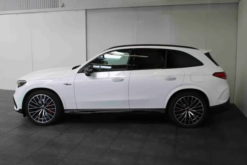 Mercedes-Benz GLC 63 AMG (Clasa GLC) din 2024 cu 39.900 km - oferta MER211012 - foto 4