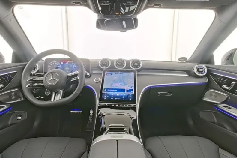 Mercedes-Benz CLE 300 (Clasa CLE) din 2025 cu 3.358 km - oferta MER211016 - foto 7