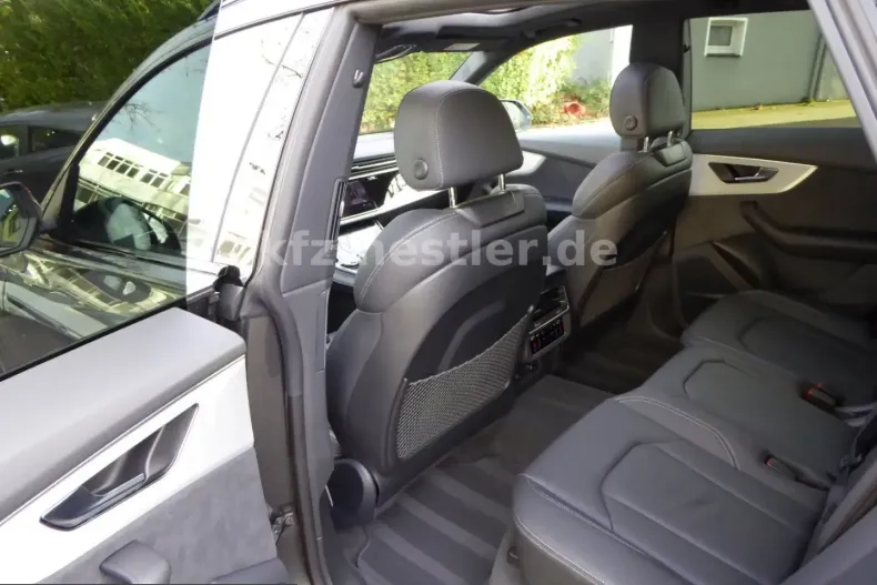 Audi Q8 din 2025 cu 8.900 km - oferta AUD211018 - foto 10