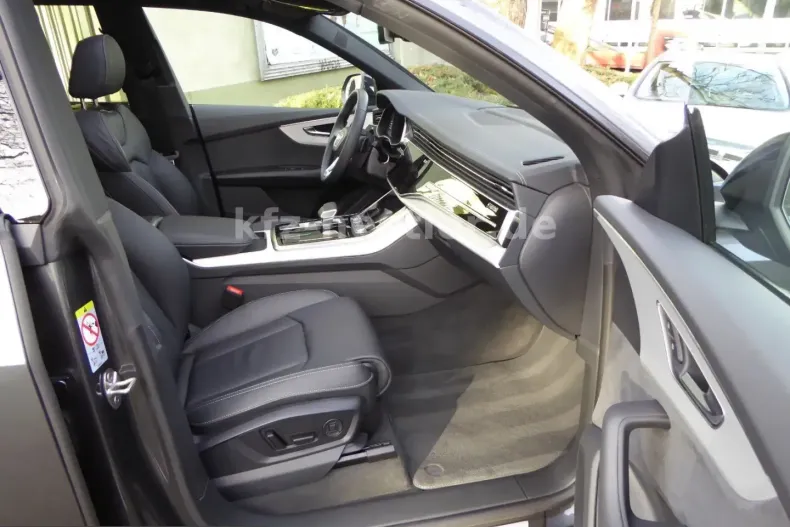 Audi Q8 din 2025 cu 8.900 km - oferta AUD211018 - foto 15