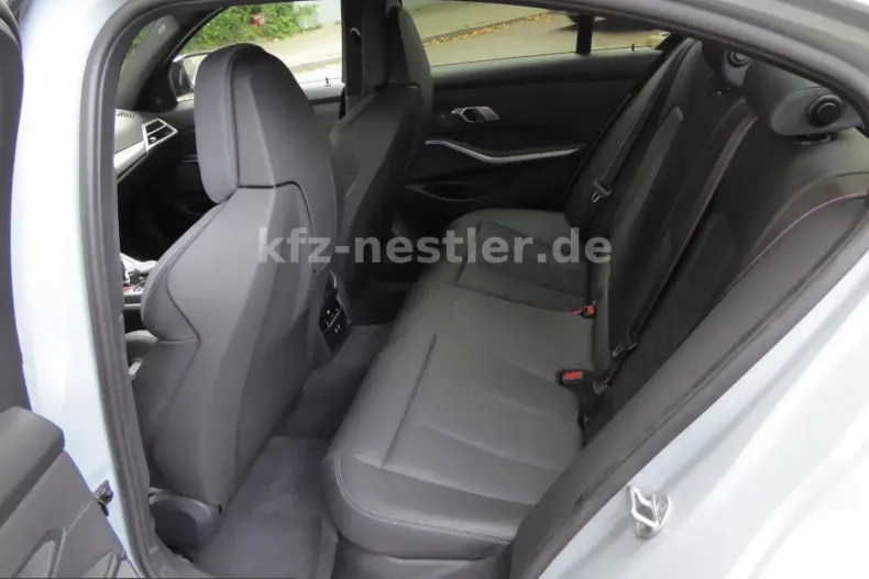 BMW M3 (Seria 3) din 2025 cu 19.900 km - oferta BMW211021 - foto 11