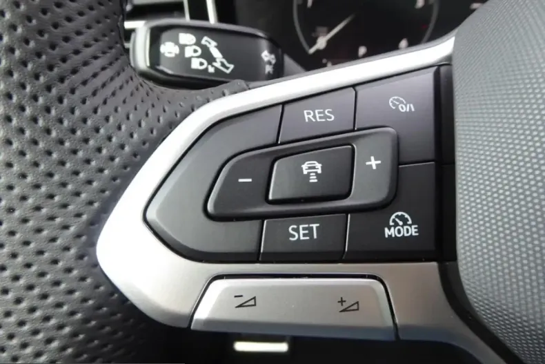 Volkswagen Touareg din 2025 cu 14.771 km - oferta VOL211034 - foto 10