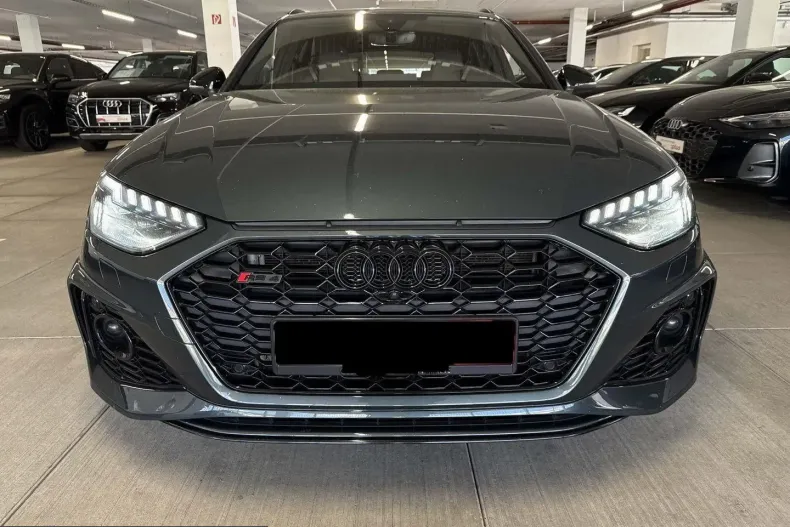 Audi RS4 din 2023 cu 45.195 km - oferta AUD211043 - foto 3