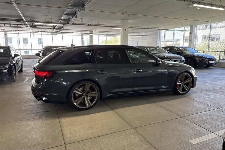 Audi RS4 din 2023 cu 45.195 km - oferta AUD211043 - foto 6