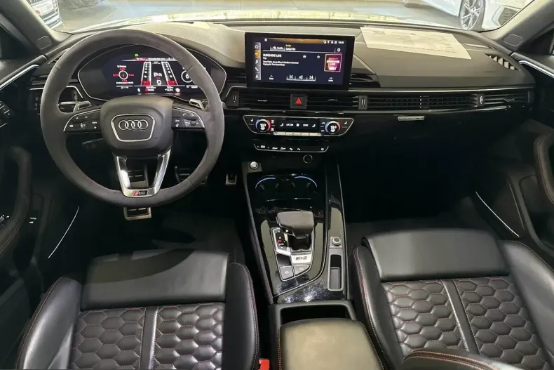 Audi RS4 din 2023 cu 45.195 km - oferta AUD211043 - foto 10