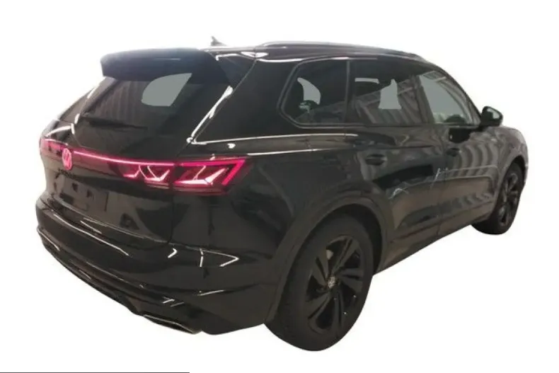 Volkswagen Touareg din 2025 cu 18.231 km - oferta VOL211044 - foto 2