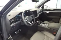 Volkswagen Touareg din 2025 cu 23.555 km - oferta VOL211045 - foto 3